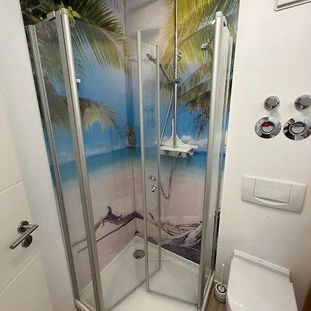 Fhv02 - 45qm 2 Raum 4 Personen Garten Und Terrasse Wc Taucha