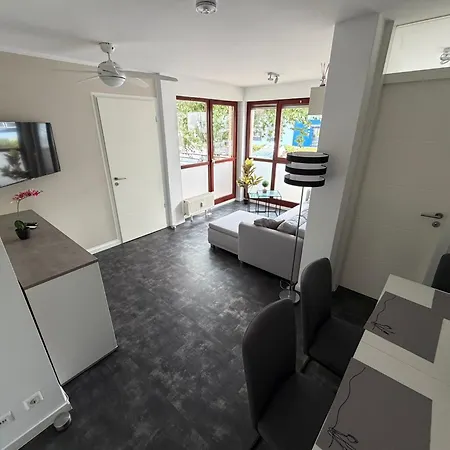 Apartment Fhv02 - 45qm 2 Raum 4 Personen Garten Und Terrasse Wc