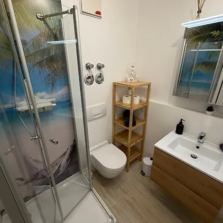Apartment Fhv02 - 45qm 2 Raum 4 Personen Garten Und Terrasse Wc *